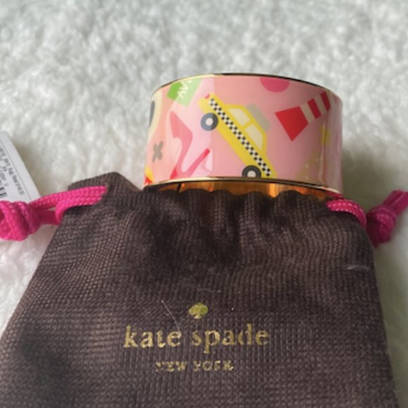 kate spade x Darcel | Donut Taxi Magnetic Hinged Bangle - Picture 6 of 11